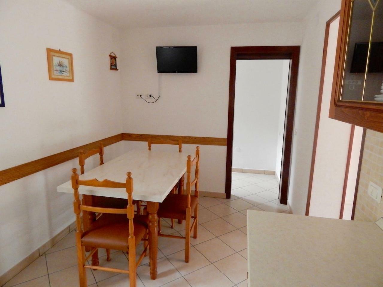 S113 - Sirolo, Trilocale Con Ampio Terrazzo E Wi-Fi Appartement Buitenkant foto